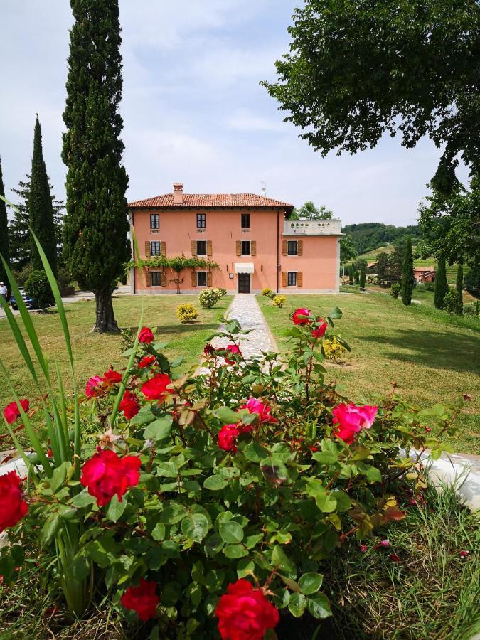 Casale In Collina Pensionat Capriva del Friuli Eksteriør billede