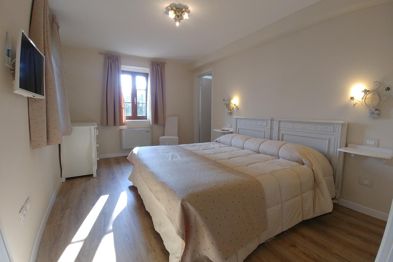 Casale In Collina Pensionat Capriva del Friuli Eksteriør billede