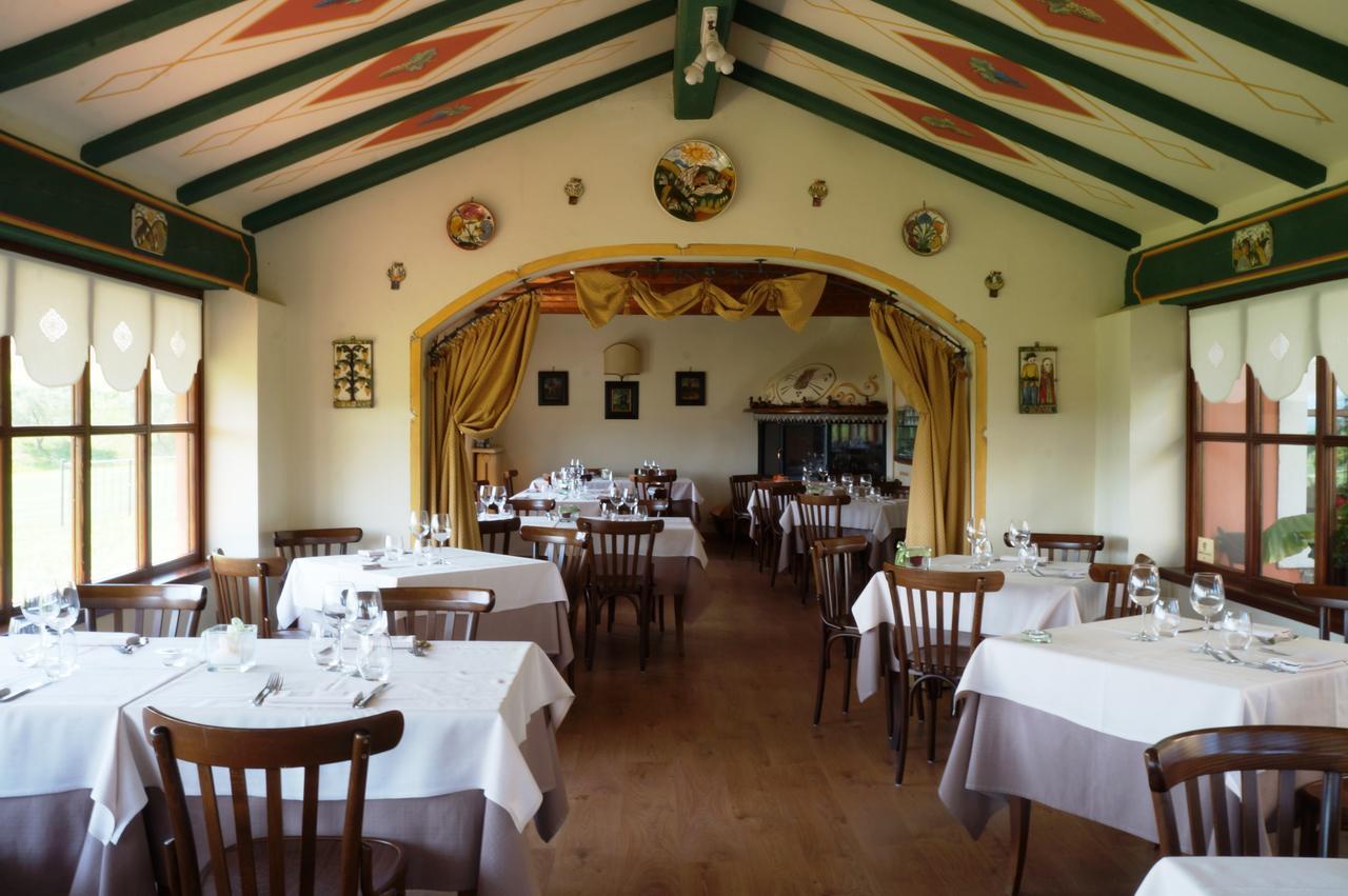 Casale In Collina Pensionat Capriva del Friuli Eksteriør billede