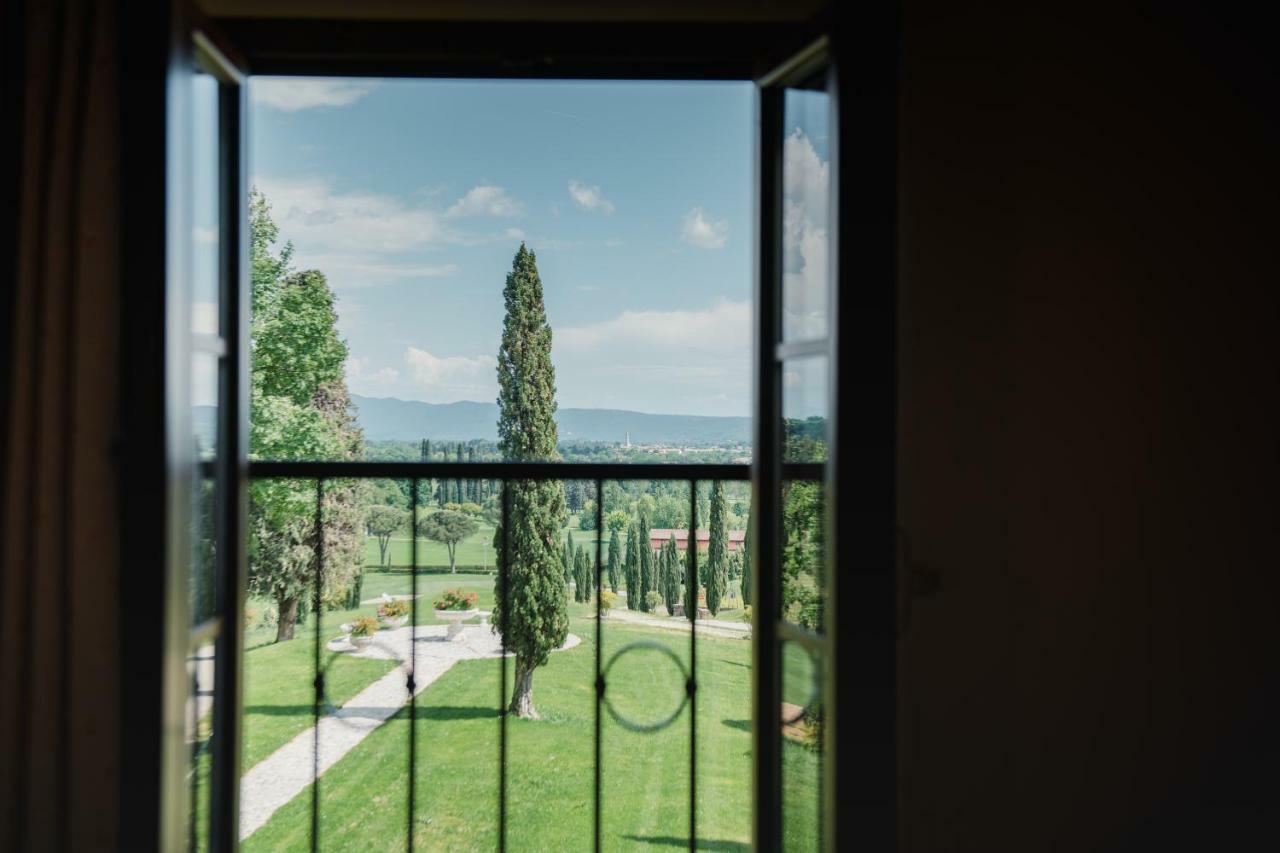 Casale In Collina Pensionat Capriva del Friuli Eksteriør billede